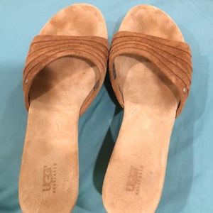 UGG sandal